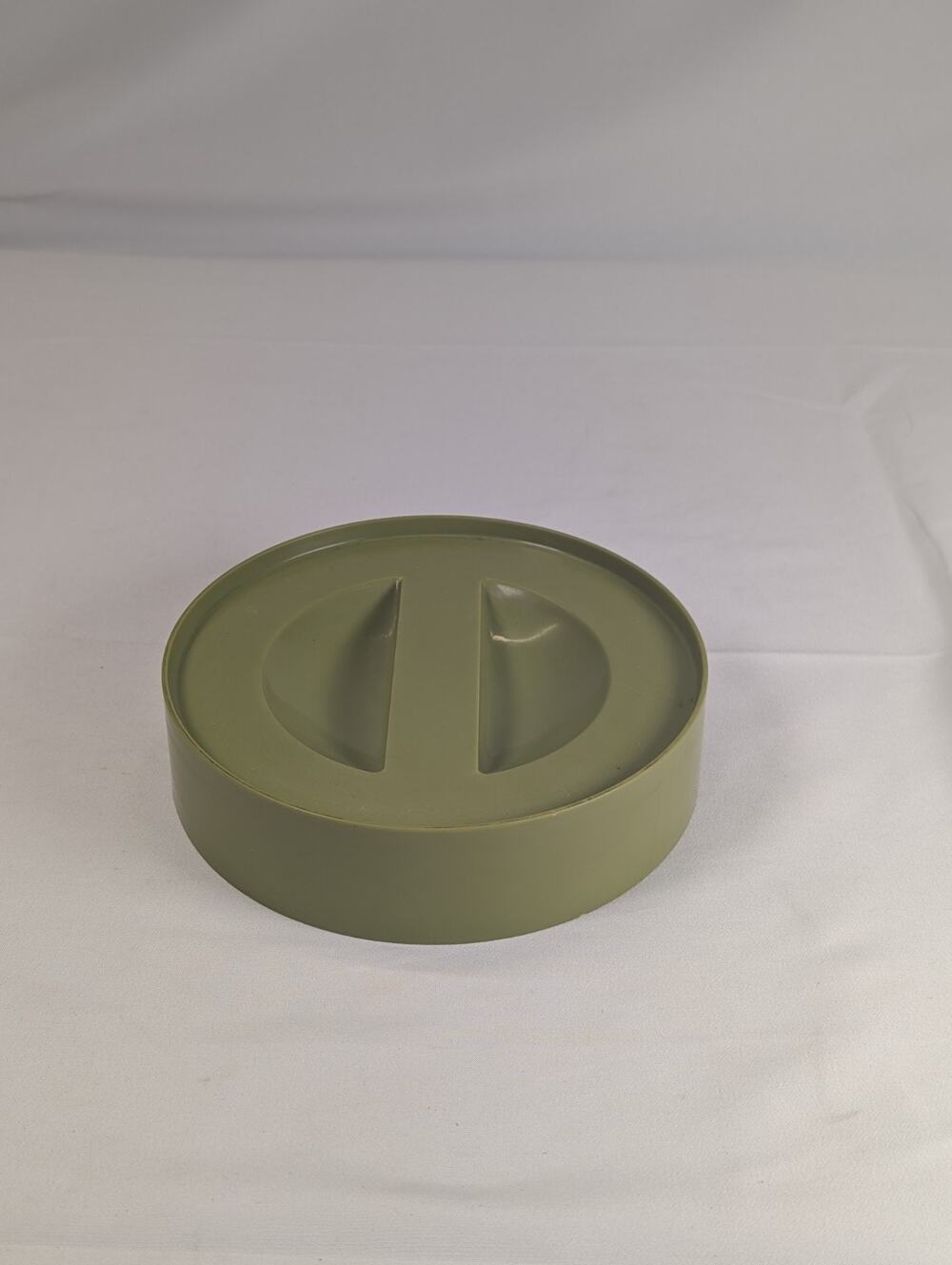 Vintage Avocado Green PYREX plastic Lid